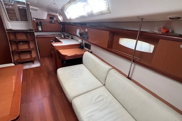 Sisu 43ft Beneteau Yacht For Sale