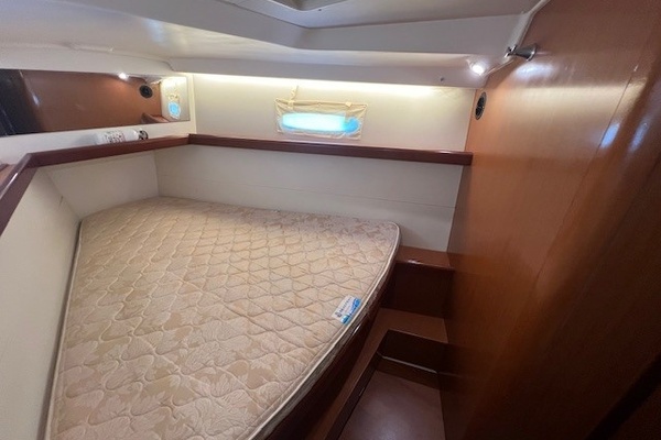 Sisu 43ft Beneteau Yacht For Sale