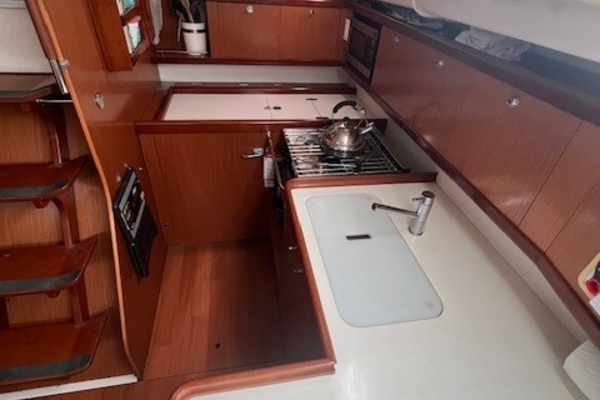 Sisu 43ft Beneteau Yacht For Sale