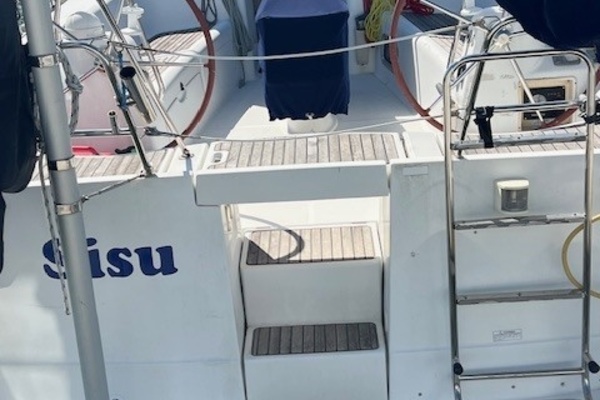 Sisu 43ft Beneteau Yacht For Sale