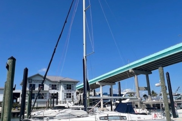 Sisu 43ft Beneteau Yacht For Sale