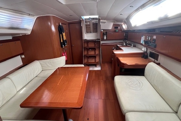 Sisu 43ft Beneteau Yacht For Sale