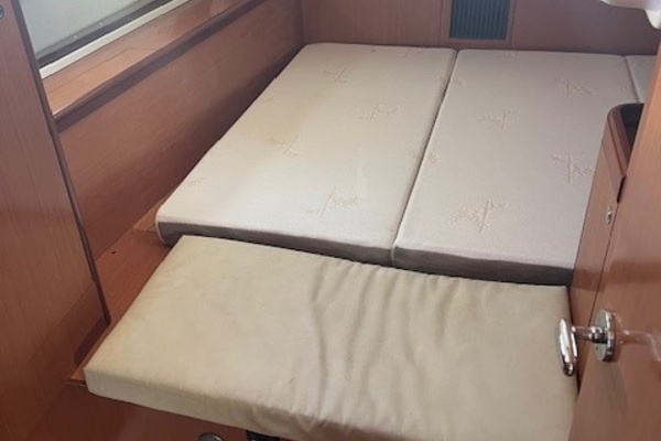 Sisu 43ft Beneteau Yacht For Sale