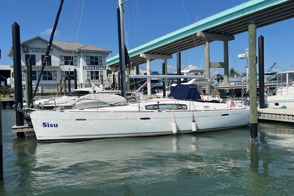 Sisu 43ft Beneteau Yacht For Sale