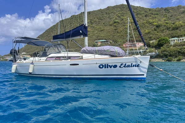 Olive Elaine 31ft Beneteau Yacht For Sale