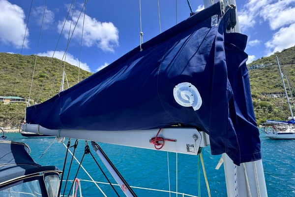 Olive Elaine 31ft Beneteau Yacht For Sale