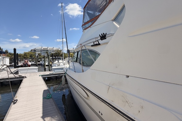 Nefertite 41ft Maxum Yacht For Sale