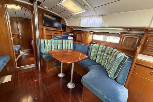 Kole Sere 41ft Beneteau Yacht For Sale