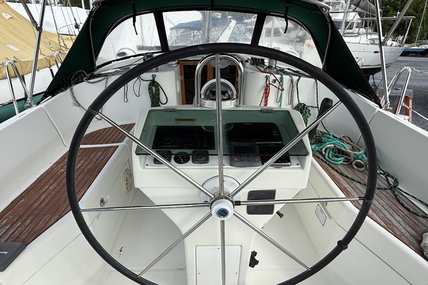 Kole Sere 41ft Beneteau Yacht For Sale