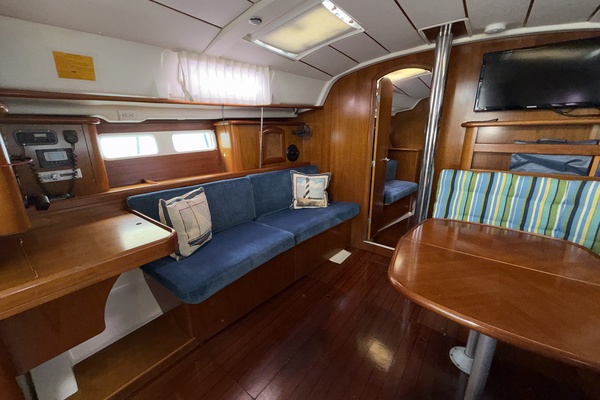 Kole Sere 41ft Beneteau Yacht For Sale