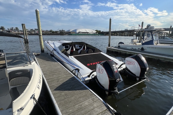 36ft Statement Yacht For Sale