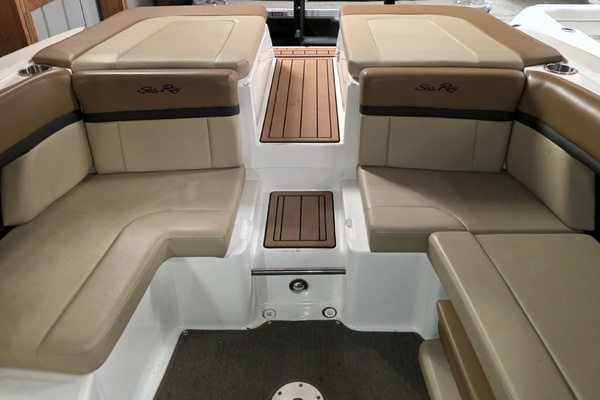 27ft Sea Ray Yacht For Sale