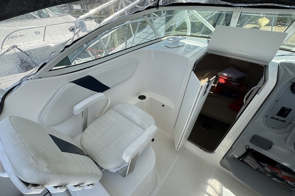 25ft Wellcraft Yacht For Sale