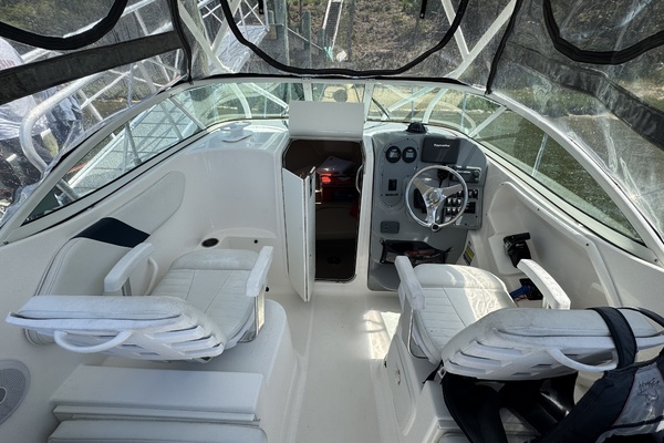 25ft Wellcraft Yacht For Sale
