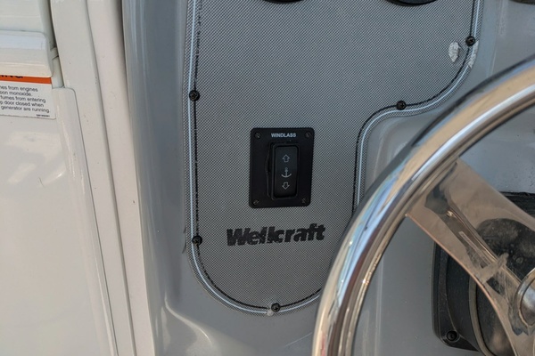 25ft Wellcraft Yacht For Sale