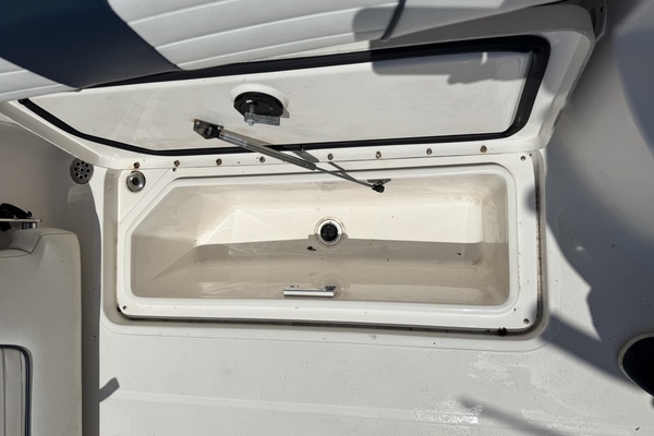 25ft Wellcraft Yacht For Sale