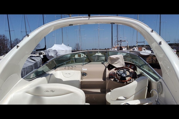 28ft Sea Ray Yacht For Sale