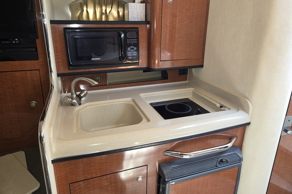 28ft Sea Ray Yacht For Sale