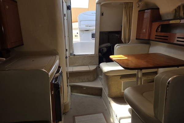 28ft Sea Ray Yacht For Sale