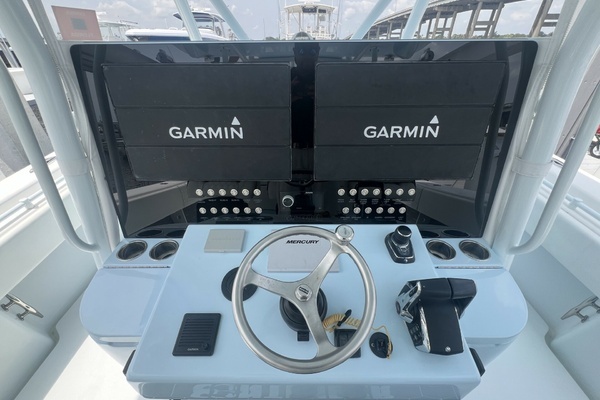 Photo of the 2023 Contender Center Console "DAKOTA CRUDE"