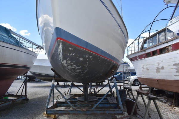 Mezzaluna 31ft Catalina Yacht For Sale