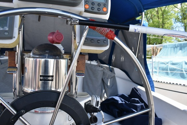 Mezzaluna 31ft Catalina Yacht For Sale