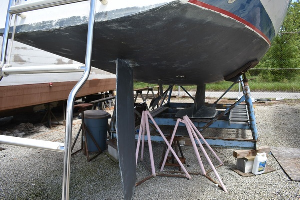 Mezzaluna 31ft Catalina Yacht For Sale