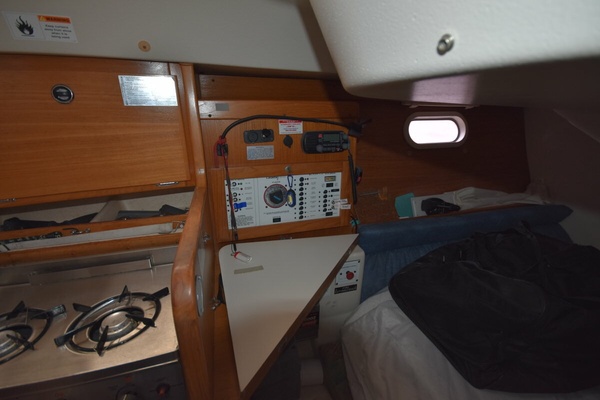 Mezzaluna 31ft Catalina Yacht For Sale