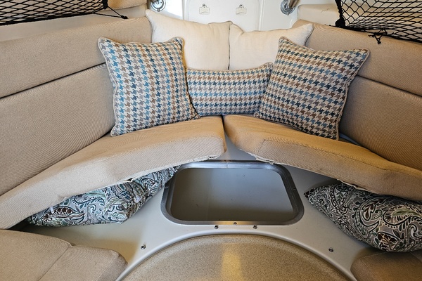 33ft Hydra Sports Yacht For Sale