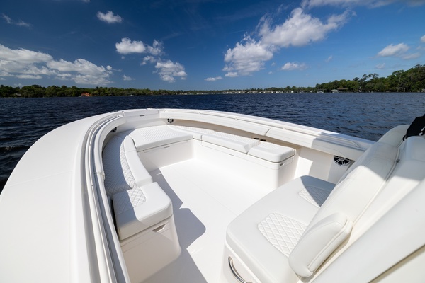 34ft Regulator Yacht For Sale