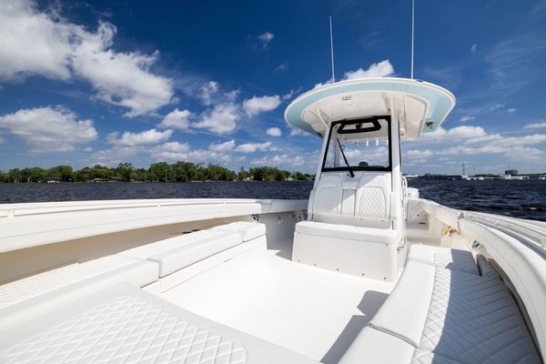 2024 Regulator 34