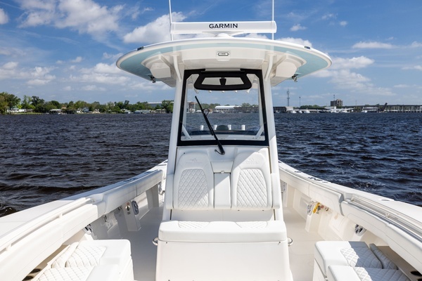 2024 Regulator 34