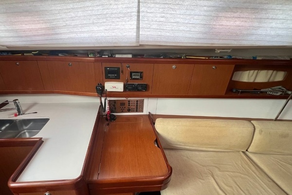 40ft Beneteau Yacht For Sale