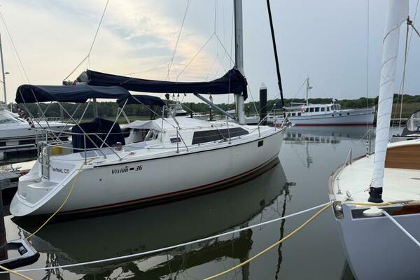 36ft Hunter Yacht For Sale