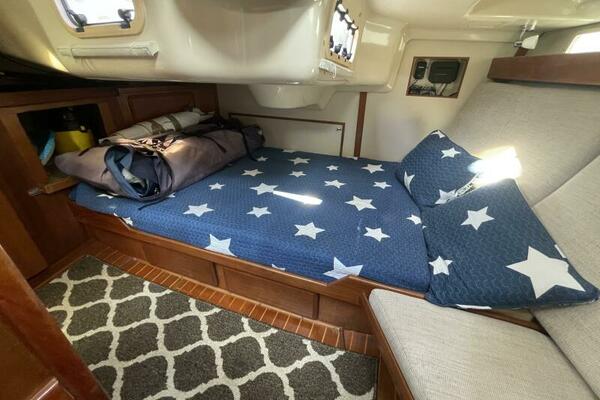 36ft Hunter Yacht For Sale