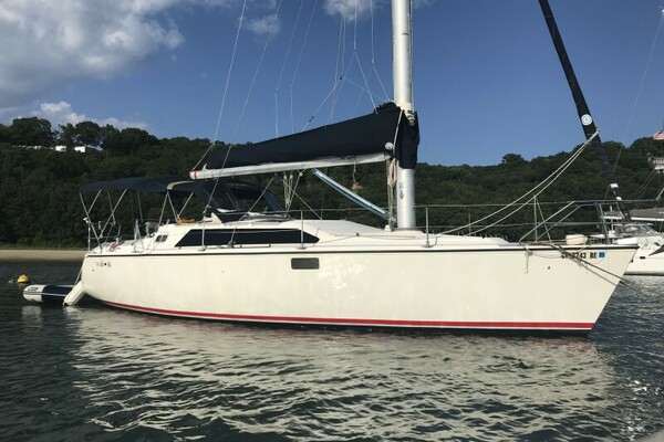 36ft Hunter Yacht For Sale