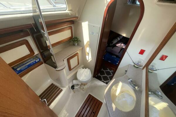36ft Hunter Yacht For Sale