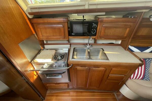 36ft Hunter Yacht For Sale
