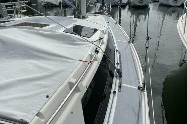 36ft Hunter Yacht For Sale
