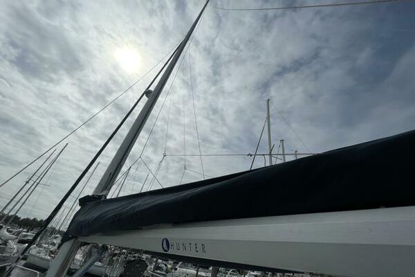 36ft Hunter Yacht For Sale