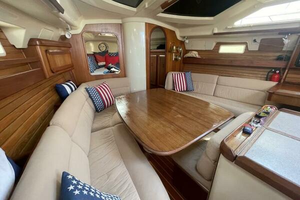 36ft Hunter Yacht For Sale