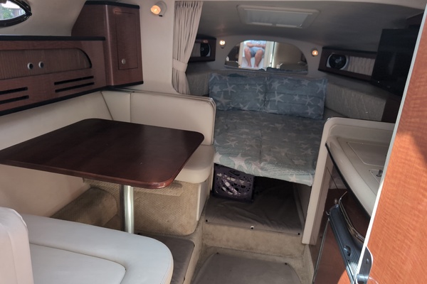 28ft Sea Ray Yacht For Sale
