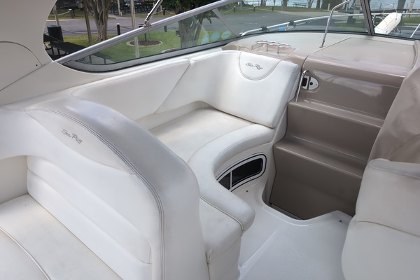 28ft Sea Ray Yacht For Sale