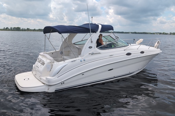 Photo of the 2005 Sea Ray 