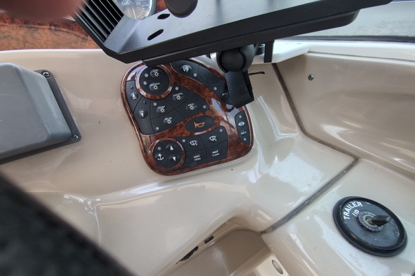 28ft Sea Ray Yacht For Sale