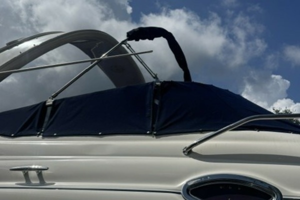 Photo of the 2005 Sea Ray 