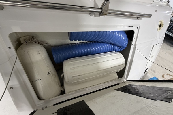 26ft Four Winns Yacht For Sale