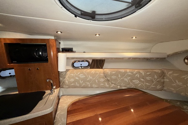 26ft Four Winns Yacht For Sale