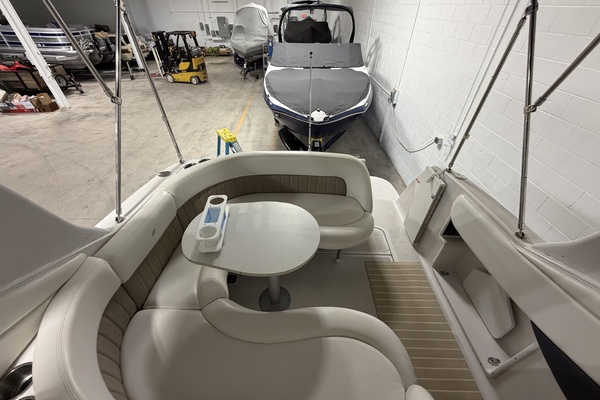 26ft Four Winns Yacht For Sale