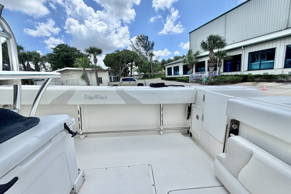 30ft Edgewater Yacht For Sale